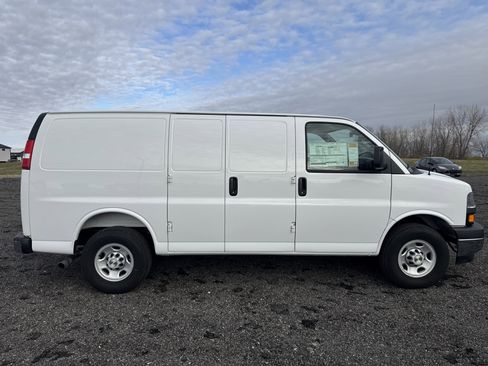 New 2025 Chevrolet Express 2500 w/ Driver Convenience Package image 6