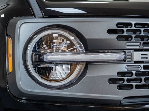 Certified 2025 Ford Bronco Badlands image 15