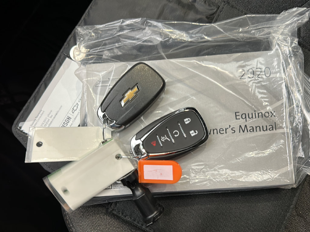 Used 2020 Chevrolet Equinox LT AWD/4WD image 30