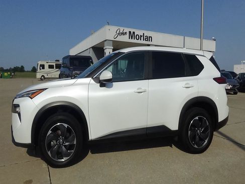 Used 2025 Nissan Rogue SV AWD/4WD image 1