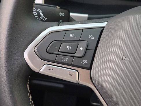 Certified 2022 Volkswagen Atlas SEL AWD/4WD image 28