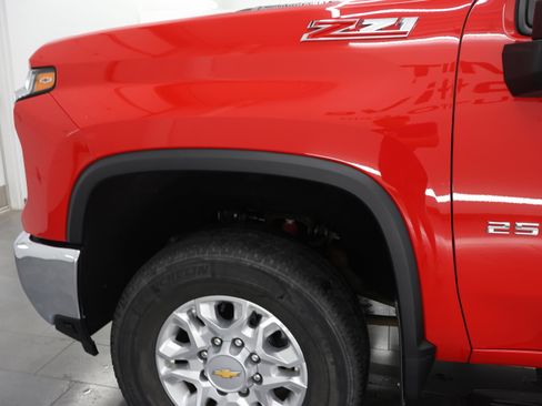 Used 2024 Chevrolet Silverado 2500 LTZ w/ LTZ Plus Package AWD/4WD image 42