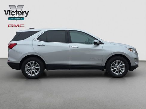Used 2020 Chevrolet Equinox LT image 18