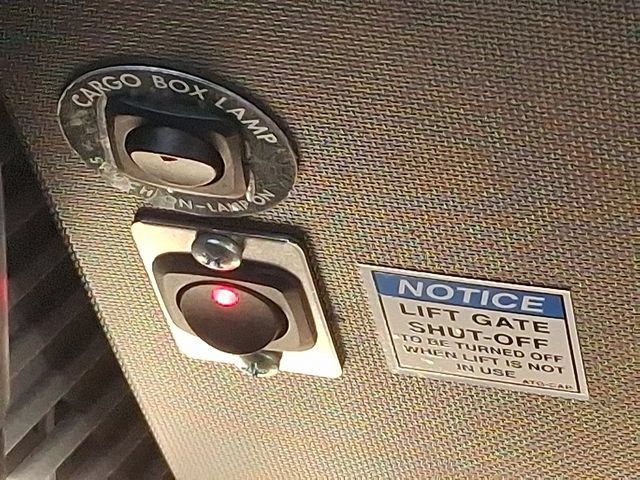 Used 2023 Ford F650 2WD Regular Cab Super Duty image 29