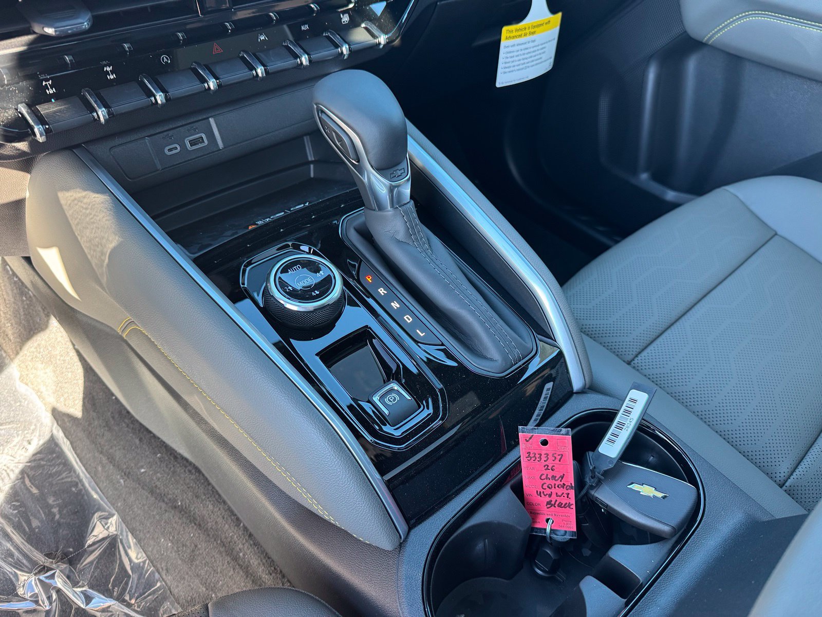 New 2026 Chevrolet Colorado ZR2 AWD/4WD image 23