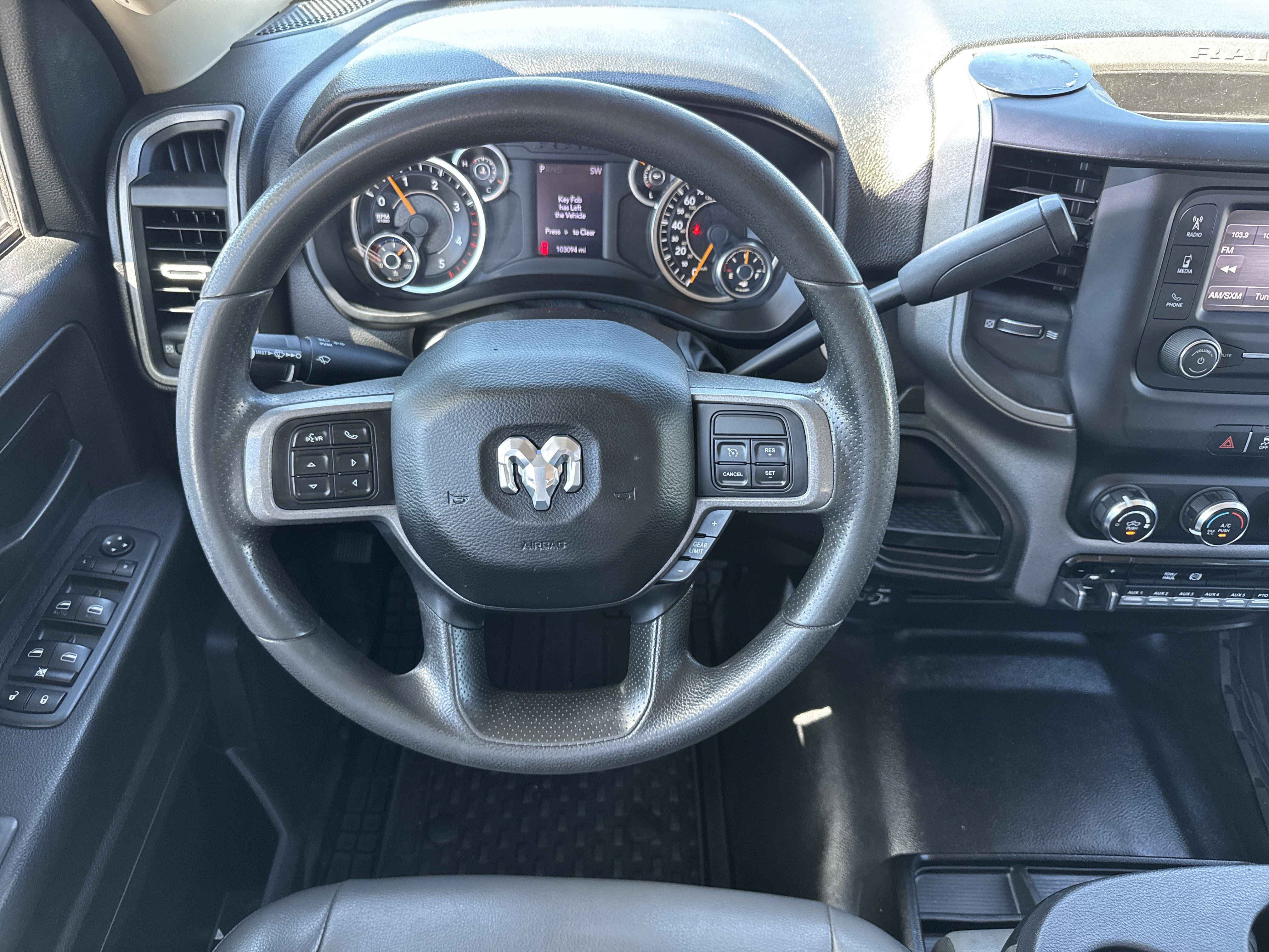 Used 2020 RAM 4500 Tradesman w/ Chrome Appearance Group RWD image 17