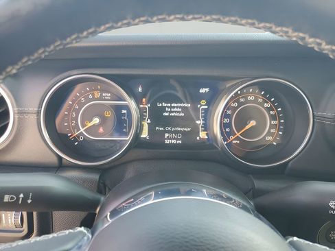 Used 2020 Jeep Gladiator Overland image 32