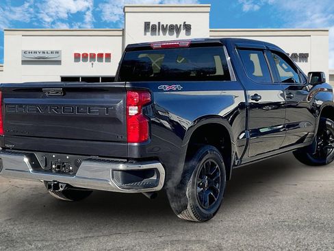 Used 2023 Chevrolet Silverado 1500 LT image 2