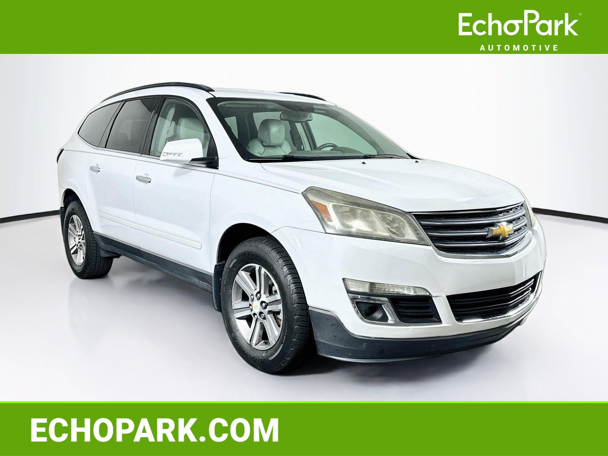 Used 2016 Chevrolet Traverse LT FWD image 1