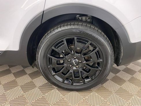 Used 2022 Kia Telluride SX w/ Nightfall Edition Package AWD/4WD image 12