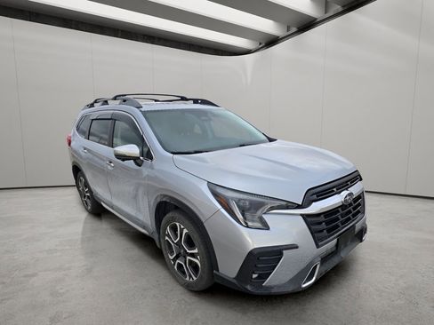 Used 2023 Subaru Ascent Touring image 7