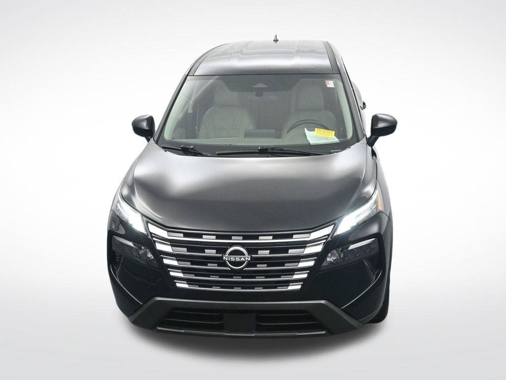 Used 2025 Nissan Rogue SV FWD image 22