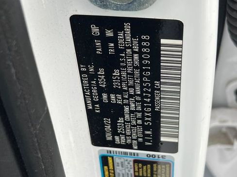 Used 2023 Kia K5 LXS image 40