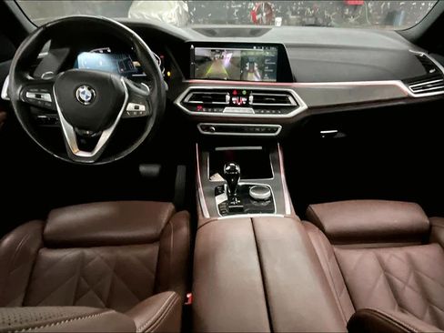 Used 2023 BMW X5 xDrive40i w/ Premium Package image 17