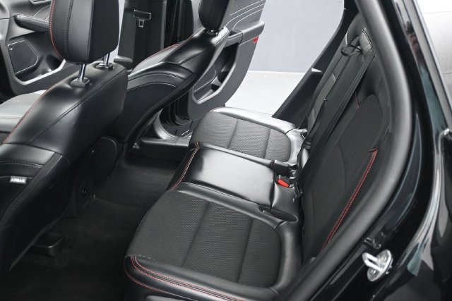 Certified 2025 Ford Escape ST-Line AWD/4WD image 5