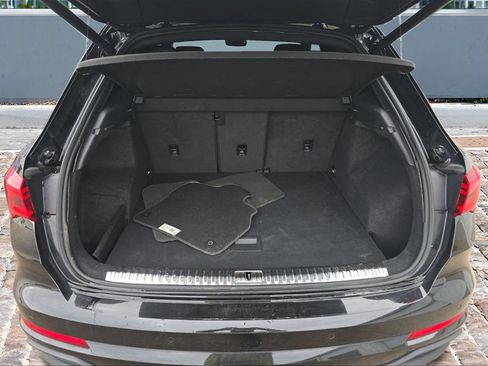 Used 2023 Audi Q3 2.0T Premium AWD/4WD image 8