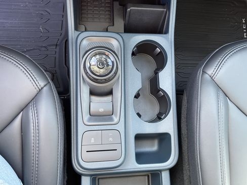 New 2025 Ford Maverick Lariat w/ Black Appearance Package image 29