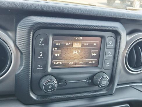 Used 2020 Jeep Wrangler Sport AWD/4WD image 29