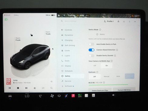 Used 2025 Tesla Model Y Long Range AWD/4WD image 31