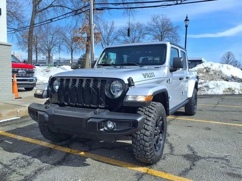 Used 2022 Jeep Gladiator Sport AWD/4WD image 4