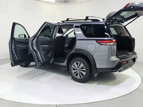 New 2026 Nissan Pathfinder SV image 31