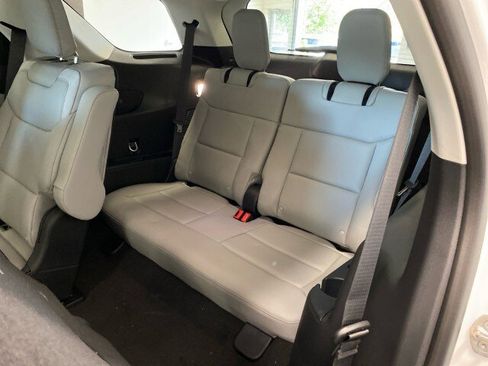 New 2025 Ford Explorer Active w/ Active Comfort Package image 34