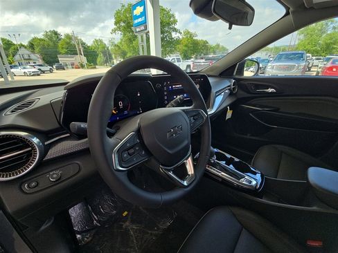 New 2025 Chevrolet Trax ACTIV image 10