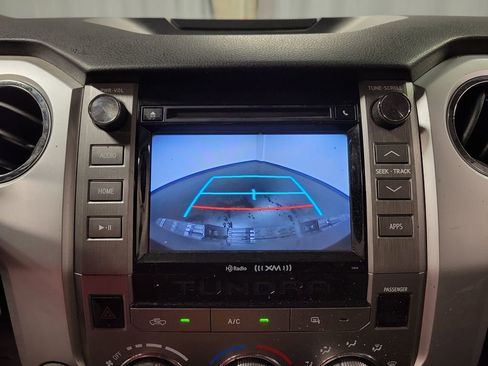 Used 2017 Toyota Tundra SR5 AWD/4WD image 18