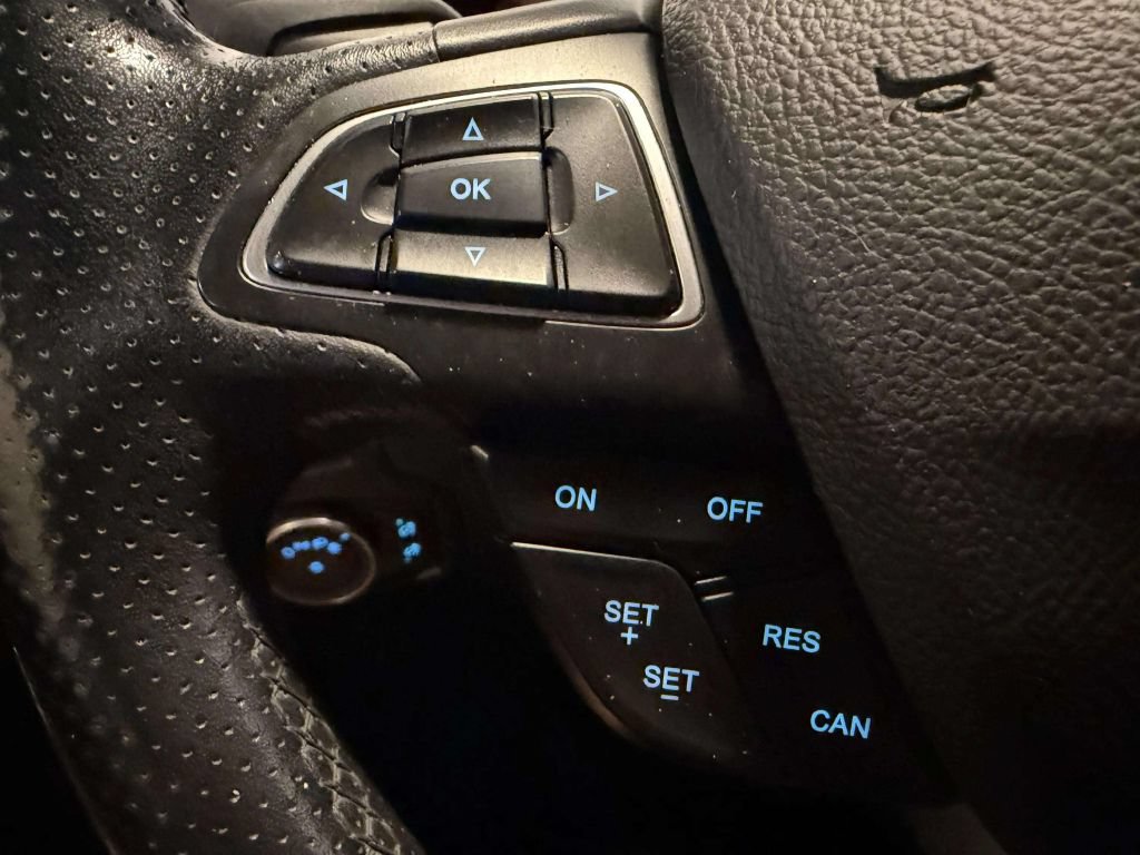 Used 2018 Ford Focus ST FWD image 40