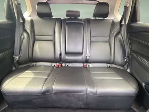 Used 2024 Nissan Rogue SV w/ SV Premium Package AWD/4WD image 15
