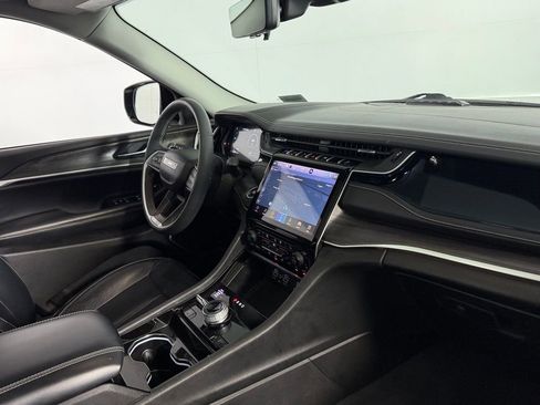 Used 2022 Jeep Grand Cherokee Limited 4xe w/ Luxury Tech Group II image 31