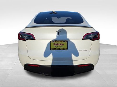 Used 2022 Tesla Model Y Performance image 7