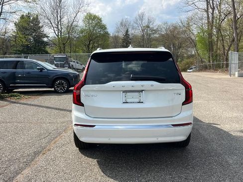 Used 2026 Volvo XC90 T8 Plus w/ Protection Package Premier AWD/4WD image 3