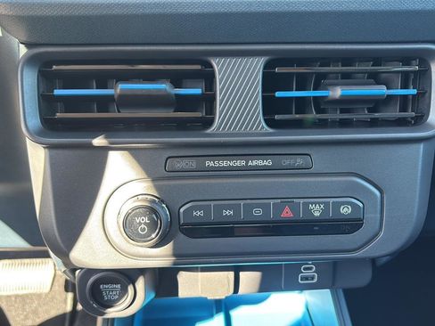 New 2026 Ford Maverick XLT image 18