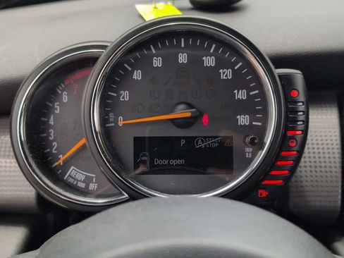 Used 2015 MINI Cooper 2-Door Hardtop FWD image 13