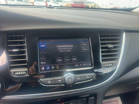 Used 2022 Buick Encore Preferred w/ Safety Package image 11