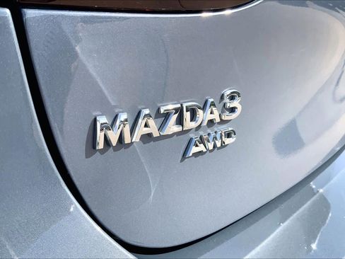 Used 2023 MAZDA MAZDA3 s image 28
