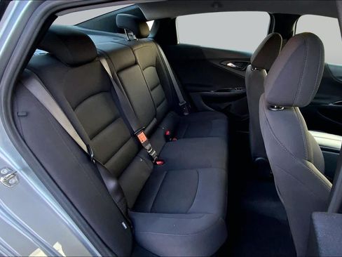 Used 2024 Chevrolet Malibu LT FWD image 19