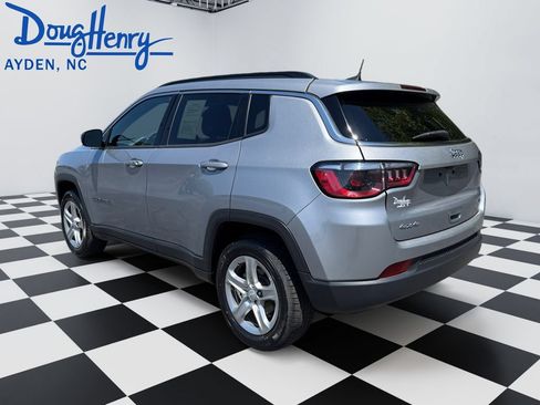 Used 2024 Jeep Compass Latitude w/ Altitude Special Edition AWD/4WD image 3