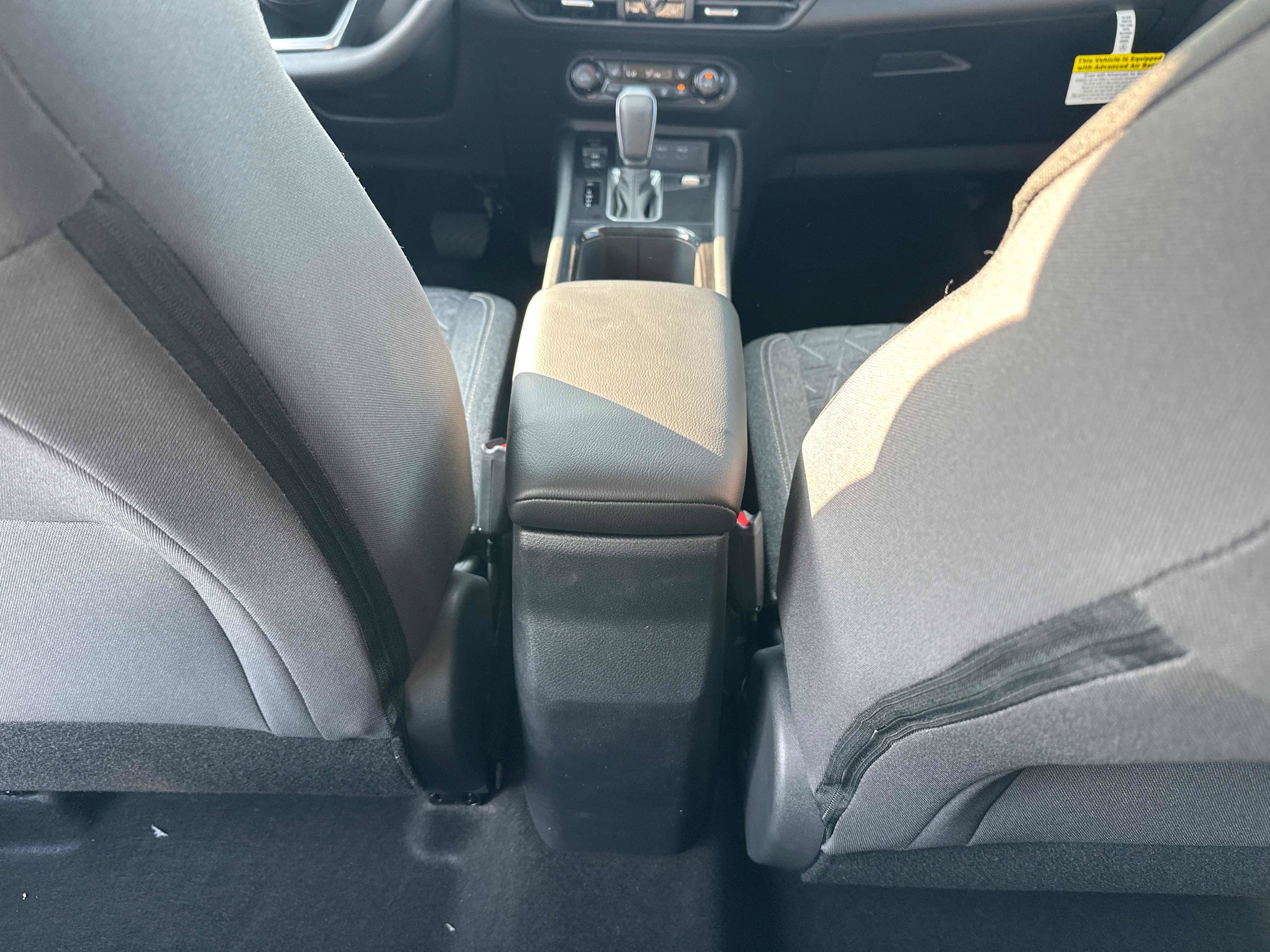 New 2027 Nissan Kicks SV AWD/4WD image 26