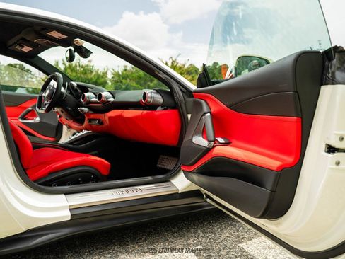 Used 2019 Ferrari 812 Superfast image 44