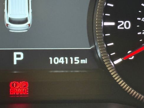 Used 2022 Kia Telluride SX w/ SX Prestige Package image 31