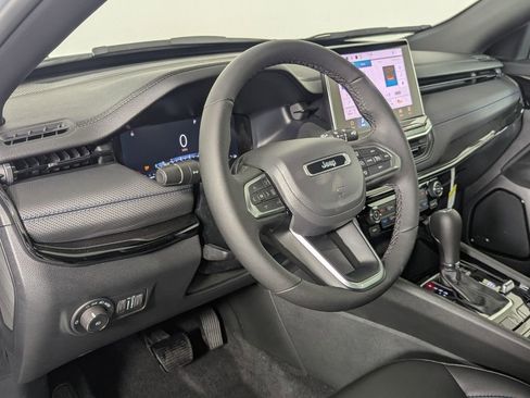 New 2026 Jeep Compass Limited w/ Sun, Sound & Navigation Group image 13