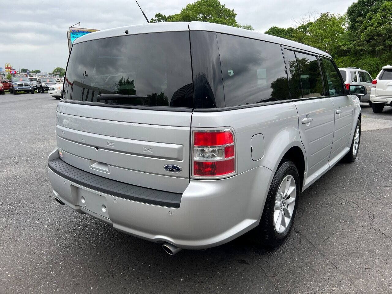 Used 2019 Ford Flex SE FWD image 5