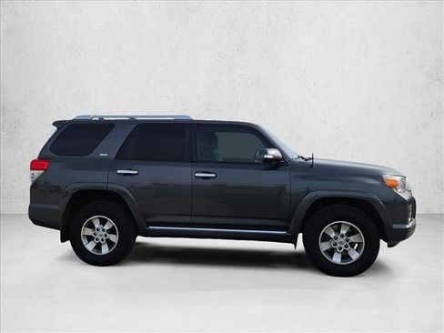 Used 2013 Toyota 4Runner SR5 image 4