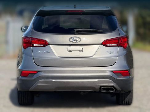 Used 2018 Hyundai Santa Fe Sport image 5
