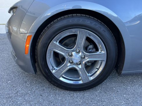 Used 2020 Chevrolet Camaro LT image 9