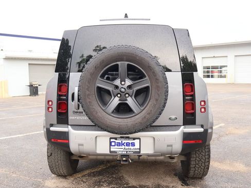 Used 2022 Land Rover Defender 110 AWD/4WD image 7