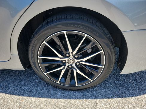 Used 2024 Toyota Camry SE FWD image 23