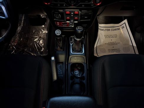 Used 2021 Jeep Gladiator Rubicon image 23